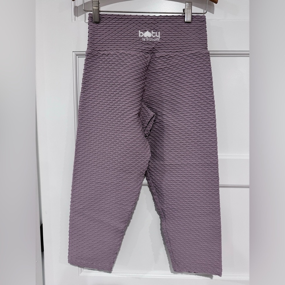 Booty by Brabants cropped textured leggings